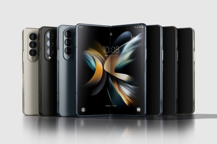 003_product_galaxy_zfold4_graygreen_phantomblack_beige-e1683129918378